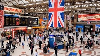 A Walk Through The London Victoria Station London England [upl. by Abrams752]